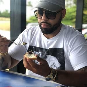 Meet your Posher, Clay